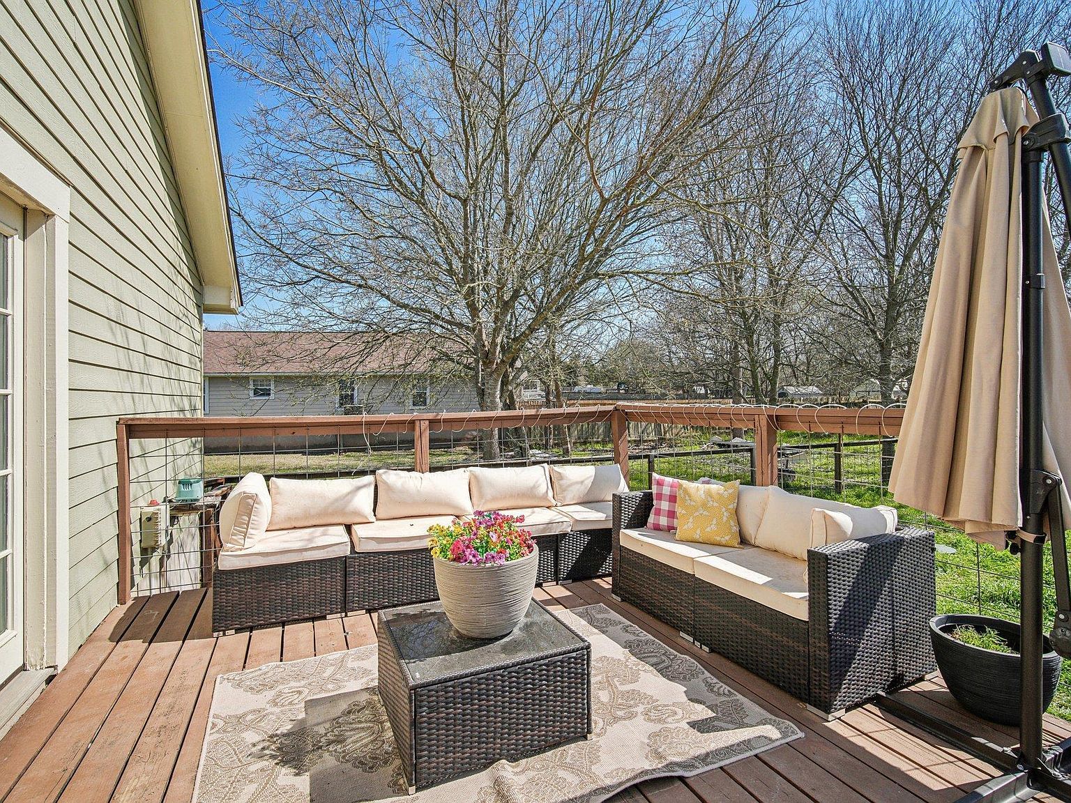 107 Hawea Ln Bastrop, TX 78602 - Thumbnail 5