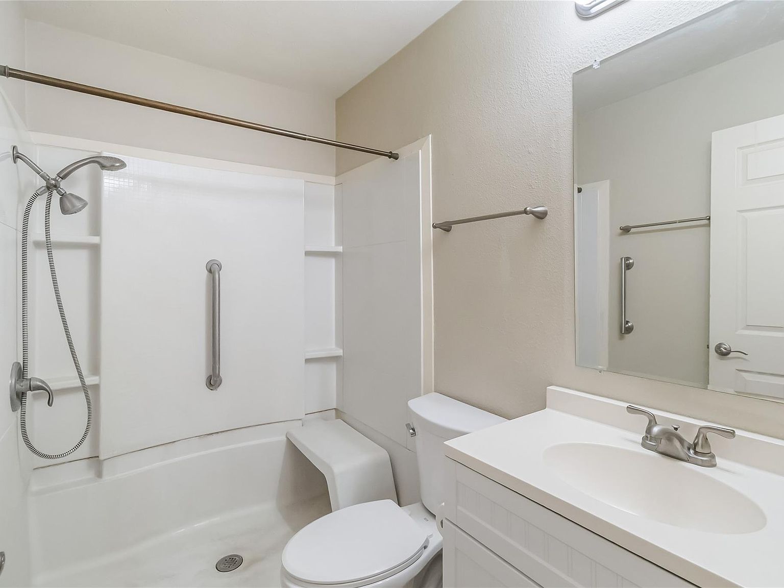 757 N Main St La Grange, TX 78945 - Thumbnail 5