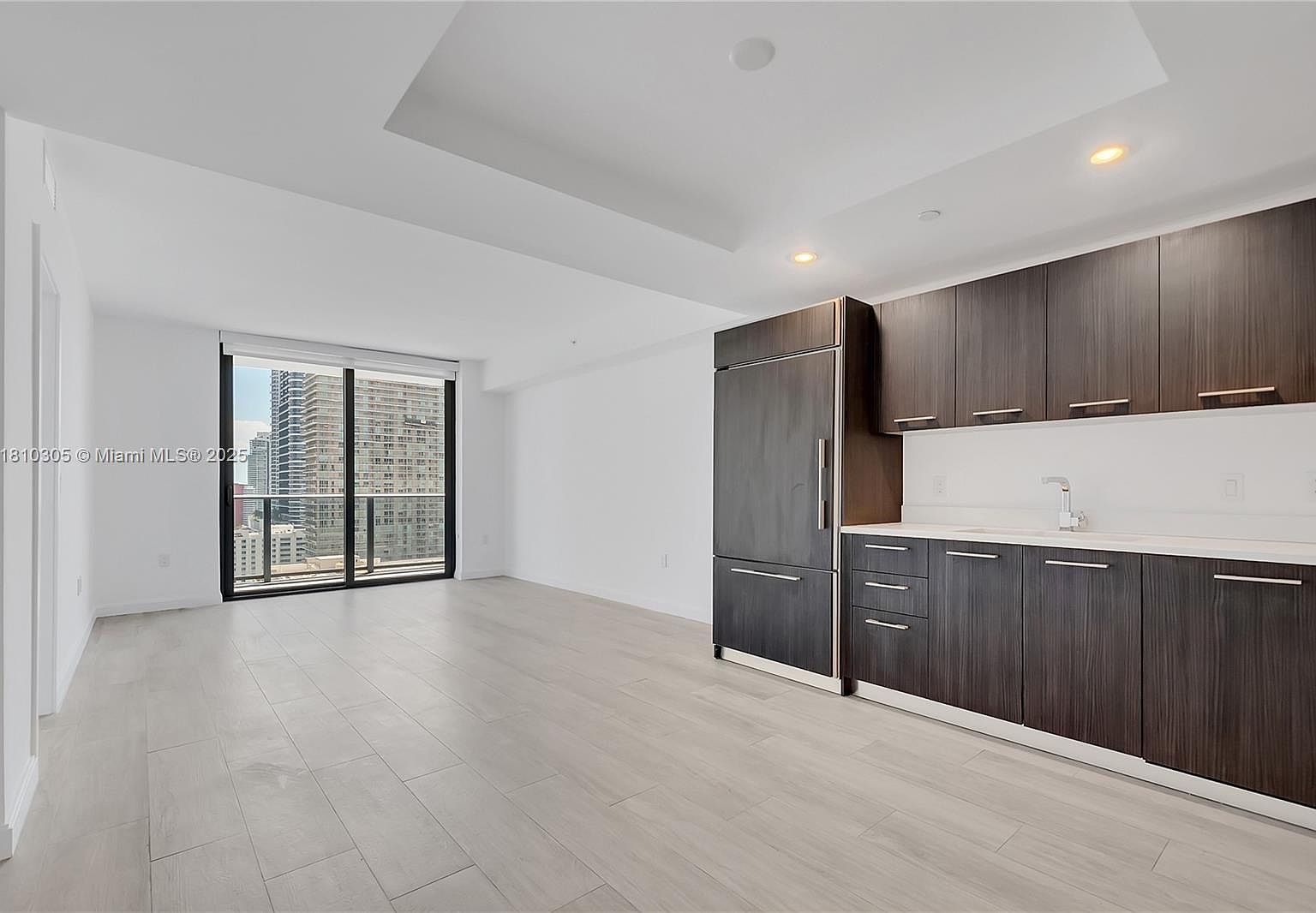 45 SW 9th St APT 2105 Miami, FL 33130 - Thumbnail 5