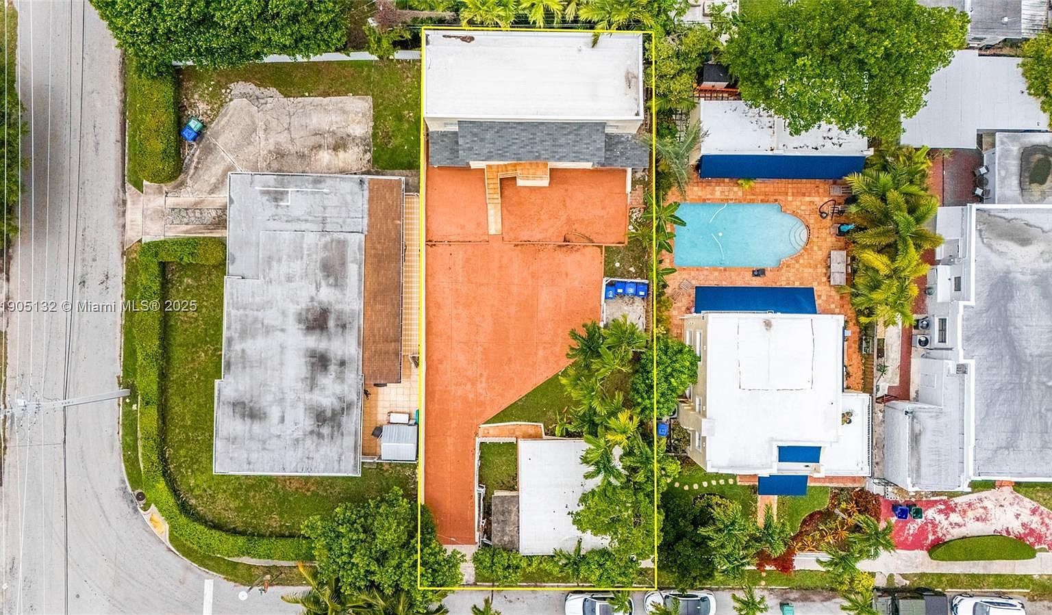 2385 SW 17th St Miami, FL 33145 - Thumbnail 5