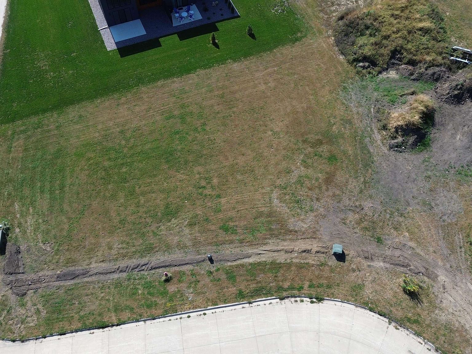 3226 Honeycomb Ct Spirit Lake, IA 51360 - Thumbnail 5