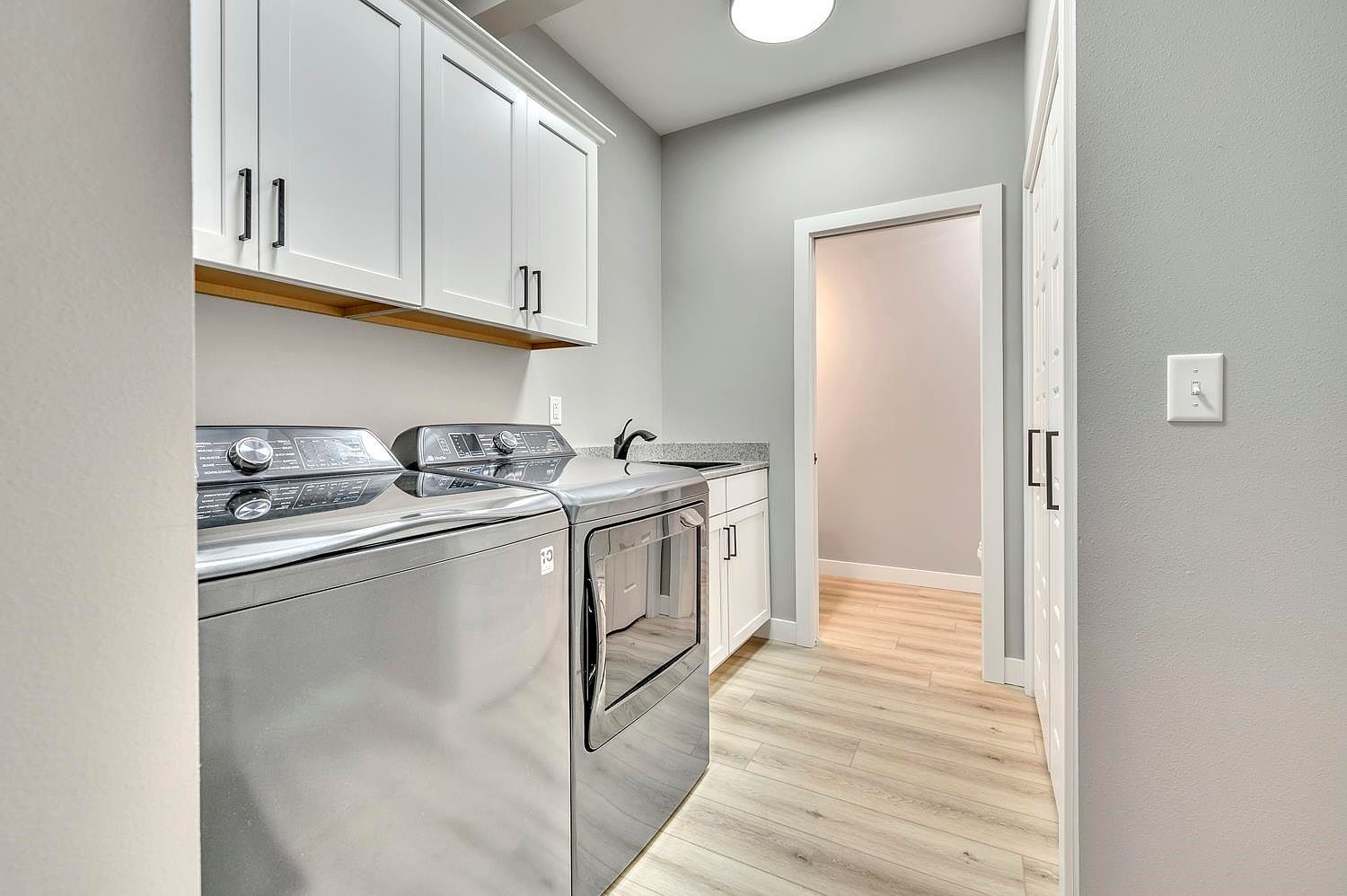 3302 Ponderosa Ct #6B Spirit Lake, IA 51360 - Thumbnail 5