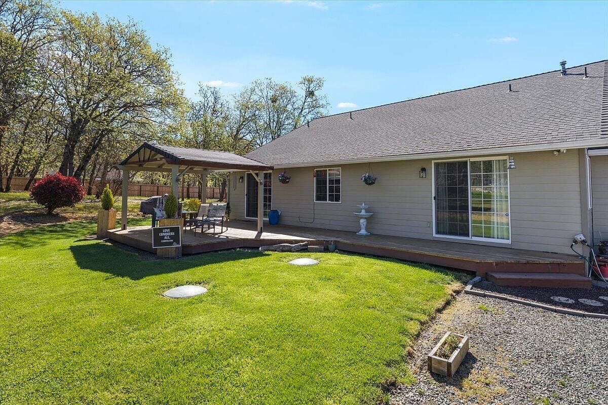 234 Lloyd Dr Grants Pass, OR 97526 - Thumbnail 5