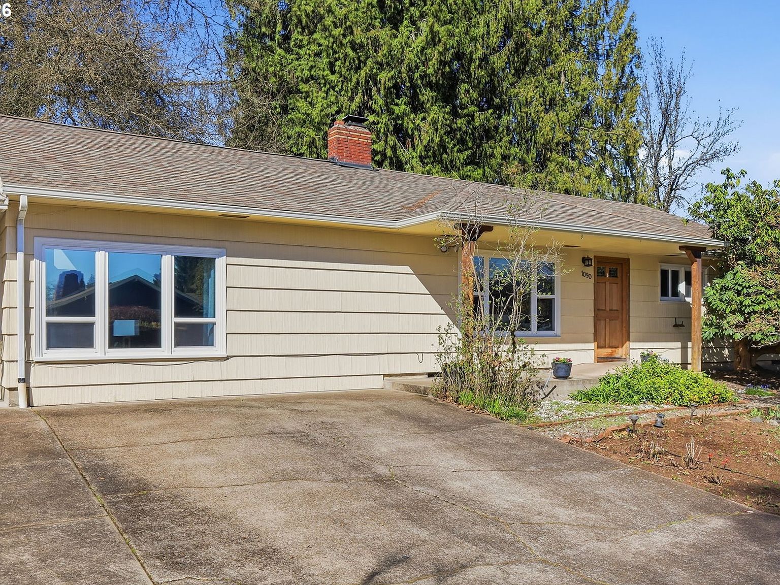 1090 Corydon St Eugene, OR 97401 - Thumbnail 5