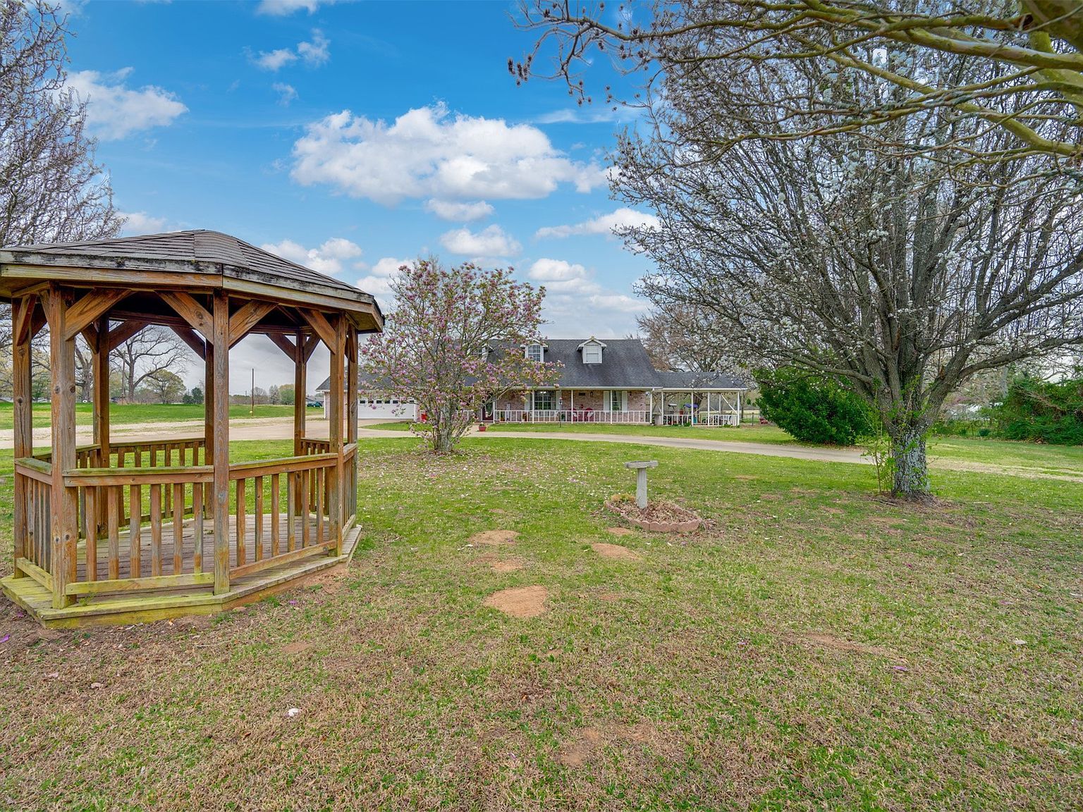 1876 Fm 906 E Powderly, TX 75473 - Thumbnail 5