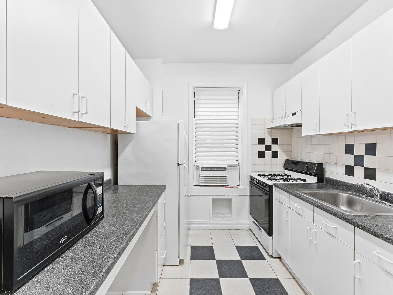 35-39 51st St #A4 Weehawken, NJ 07086 - Thumbnail 5