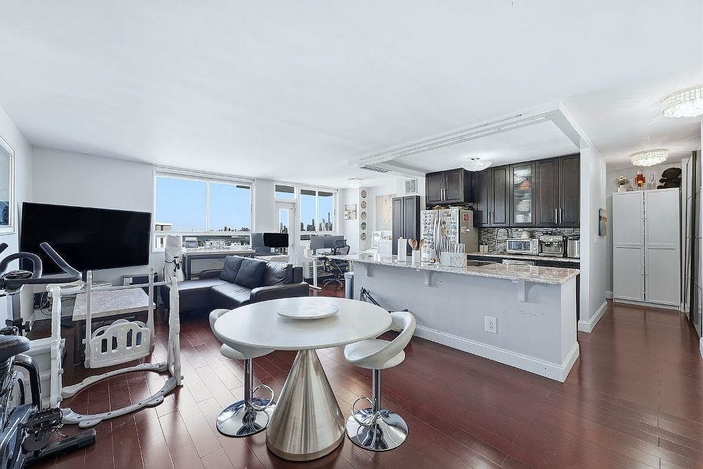 100 Manhattan Ave APT 2312 Union City, NJ 07087 - Thumbnail 5