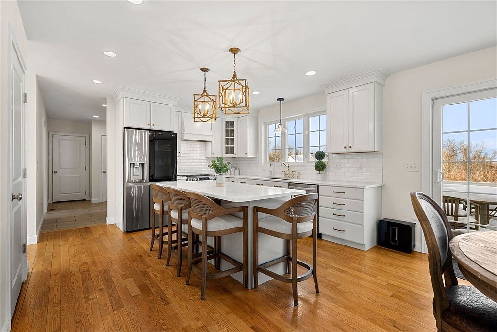 718 Main St West Newbury, MA 01985 - Thumbnail 5