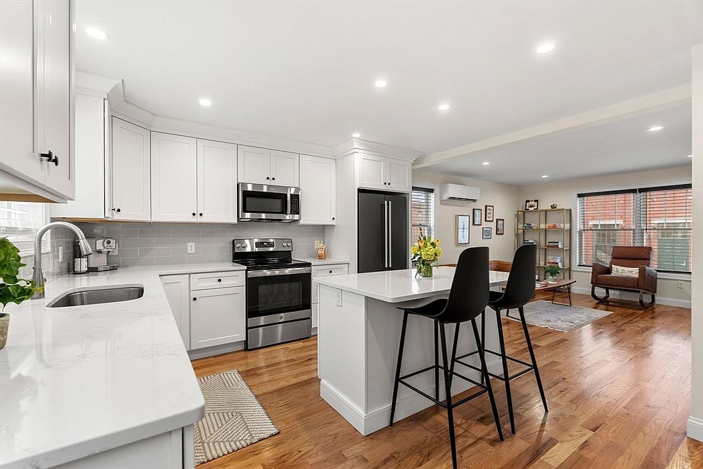 22 Pond St #2 Amesbury, MA 01913 - Thumbnail 5