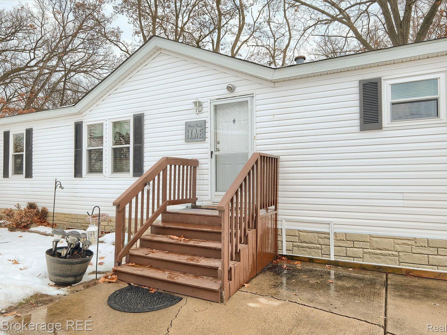 11 Crane Lake Dr Linden, MI 48451 - Thumbnail 5