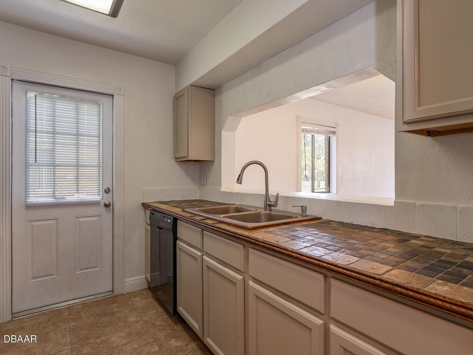 1560 Hancock Ln Holly Hill, FL 32117 - Thumbnail 5