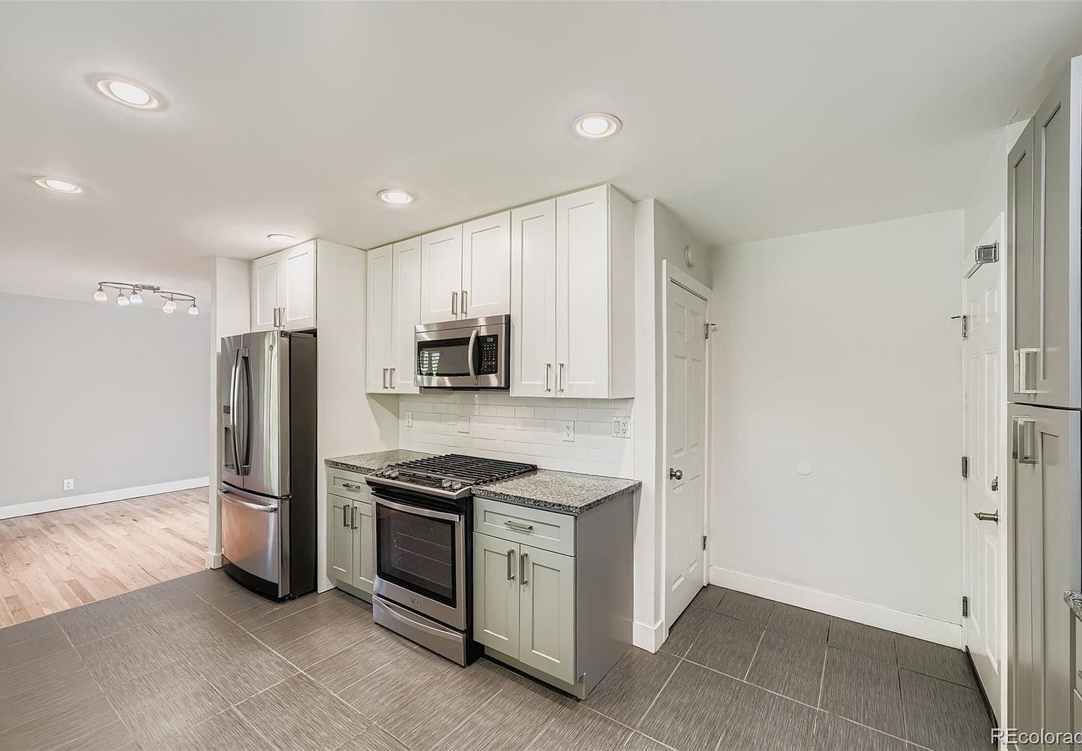 3565 S Holly St Denver, CO 80237 - Thumbnail 5