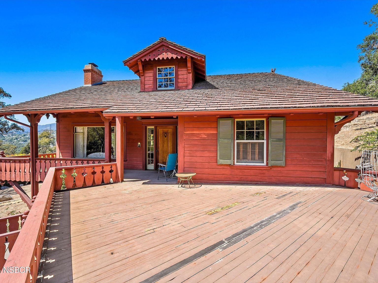 1060 Tremonto Rd Santa Barbara, CA 93103 - Thumbnail 5