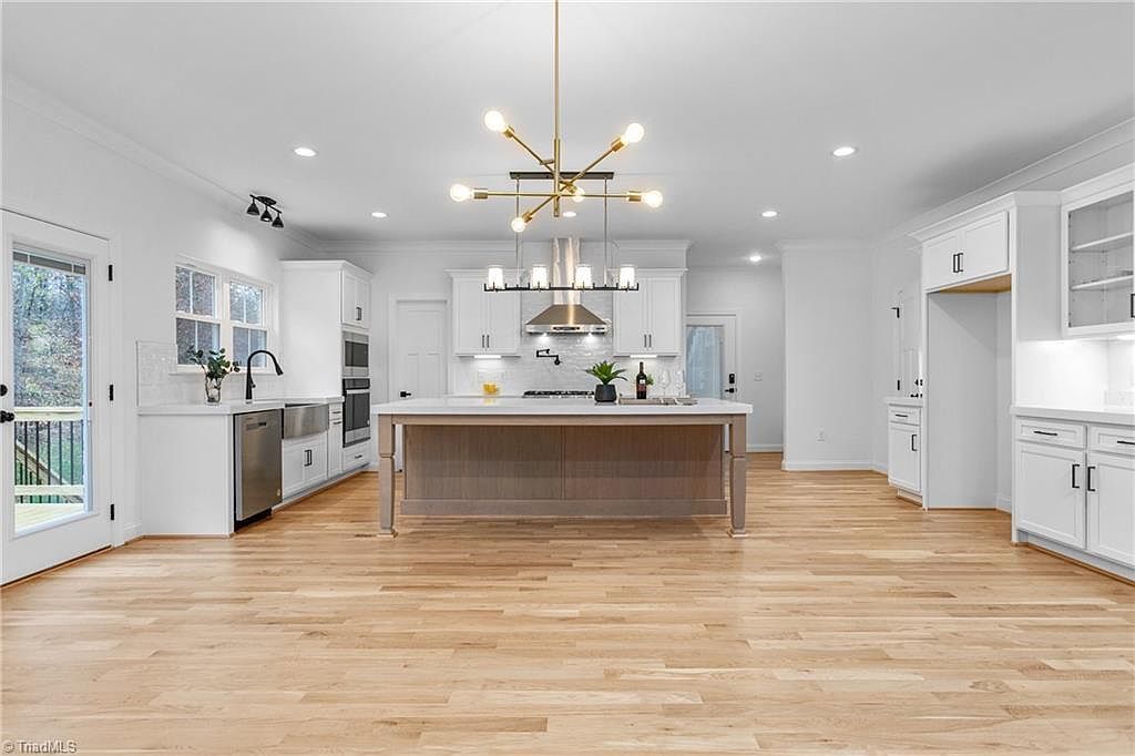 7216 Woodfield Heights Dr Stokesdale, NC 27357 - Thumbnail 5