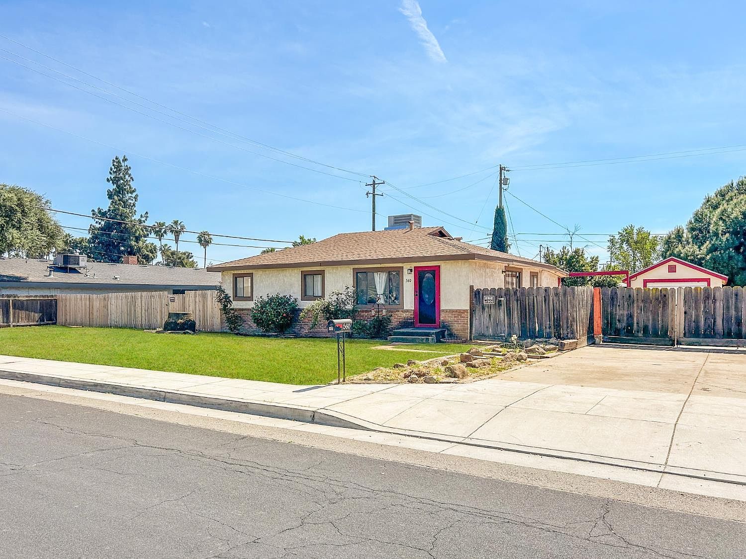 560 W Stuart Ave Clovis, CA 93612 - Thumbnail 5