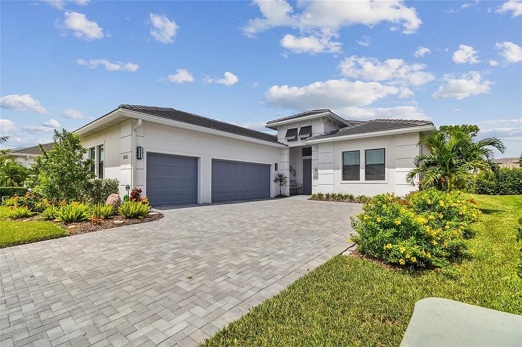 4952 Surfside Cir Lakewood Ranch, FL 34211 - Thumbnail 5