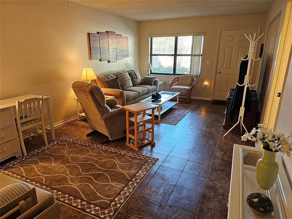 425 30th Ave W APT C104 Bradenton, FL 34205 - Thumbnail 5