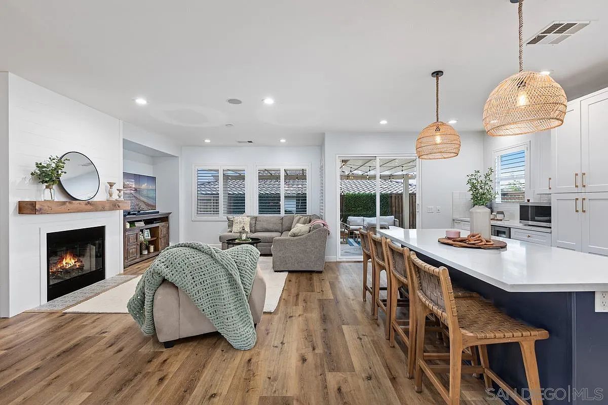 3476 Pleasant Vale Dr Carlsbad, CA 92010 - Thumbnail 5