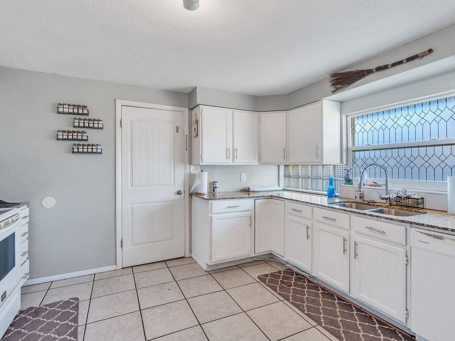 6266 S Margray Dr Taylorsville, UT 84129 - Thumbnail 5