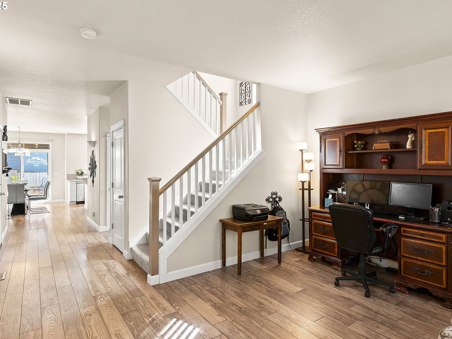 166 SE 30th Ave Hillsboro, OR 97123 - Thumbnail 5