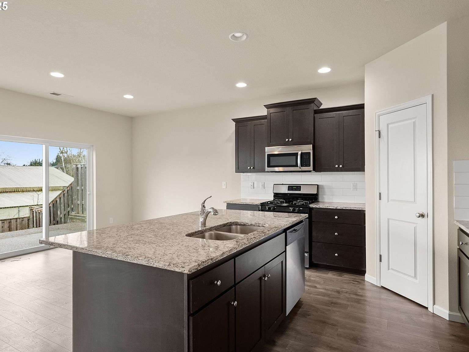 17114 SE Rhododendron St Happy Valley, OR 97086 - Thumbnail 5