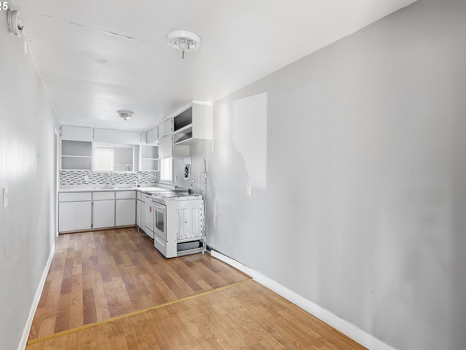 11751 SE Oak St Portland, OR 97216 - Thumbnail 5