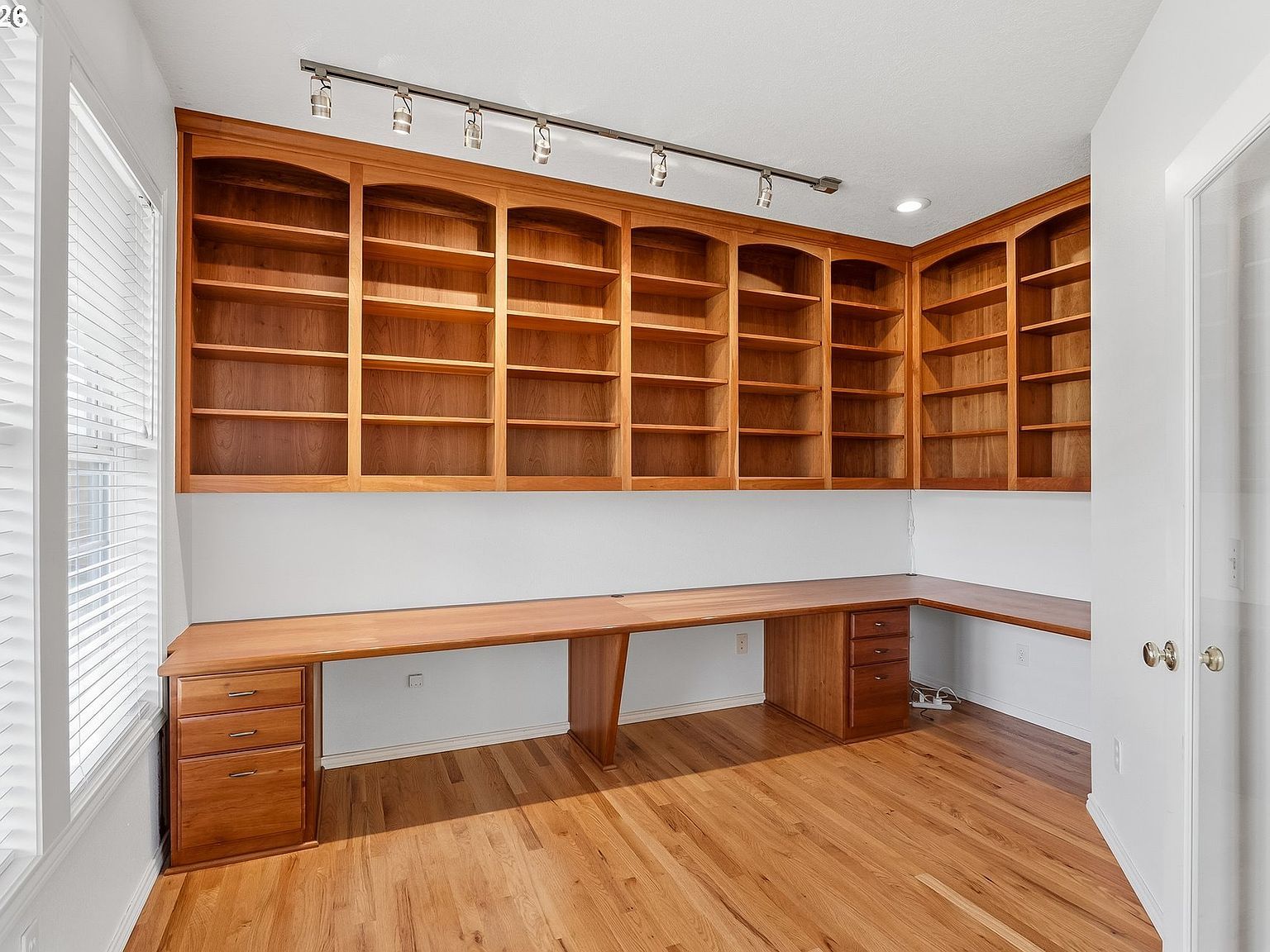 331 NE Hillwood Dr Hillsboro, OR 97124 - Thumbnail 5