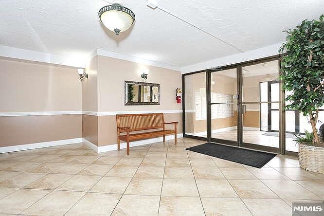 550 Fairview Ave APT 308 Westwood, NJ 07675 - Thumbnail 5