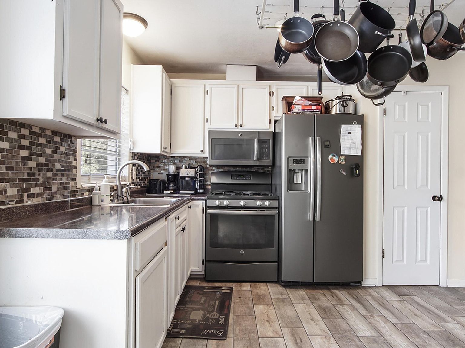 9541 Stauber Ln Youngstown, FL 32466 - Thumbnail 5