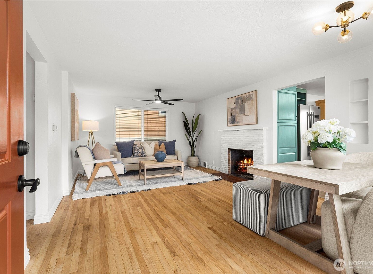 14052 Midvale Ave N Seattle, WA 98133 - Thumbnail 5