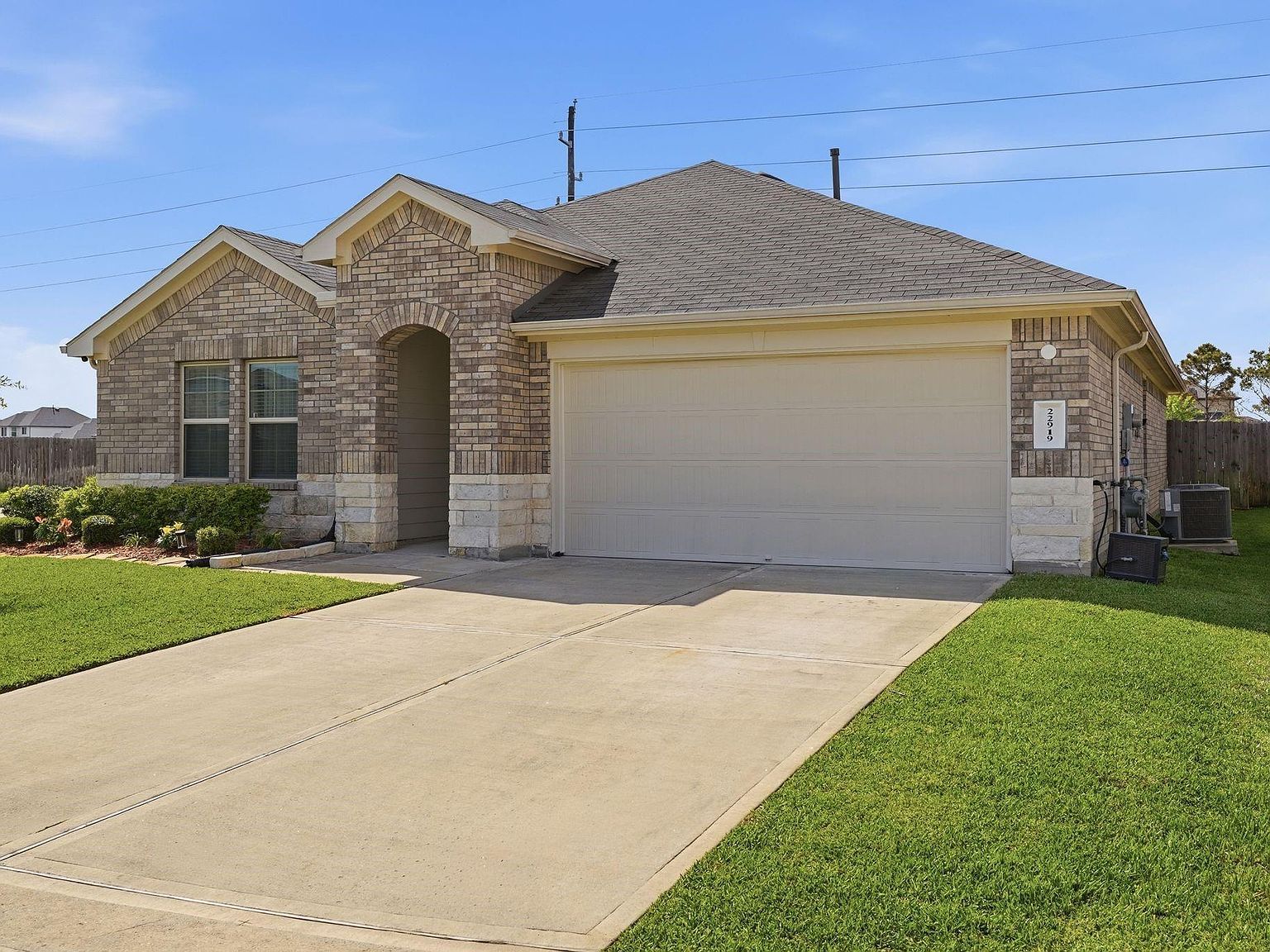 22919 Petrizzi Ln Katy, TX 77449 - Thumbnail 5
