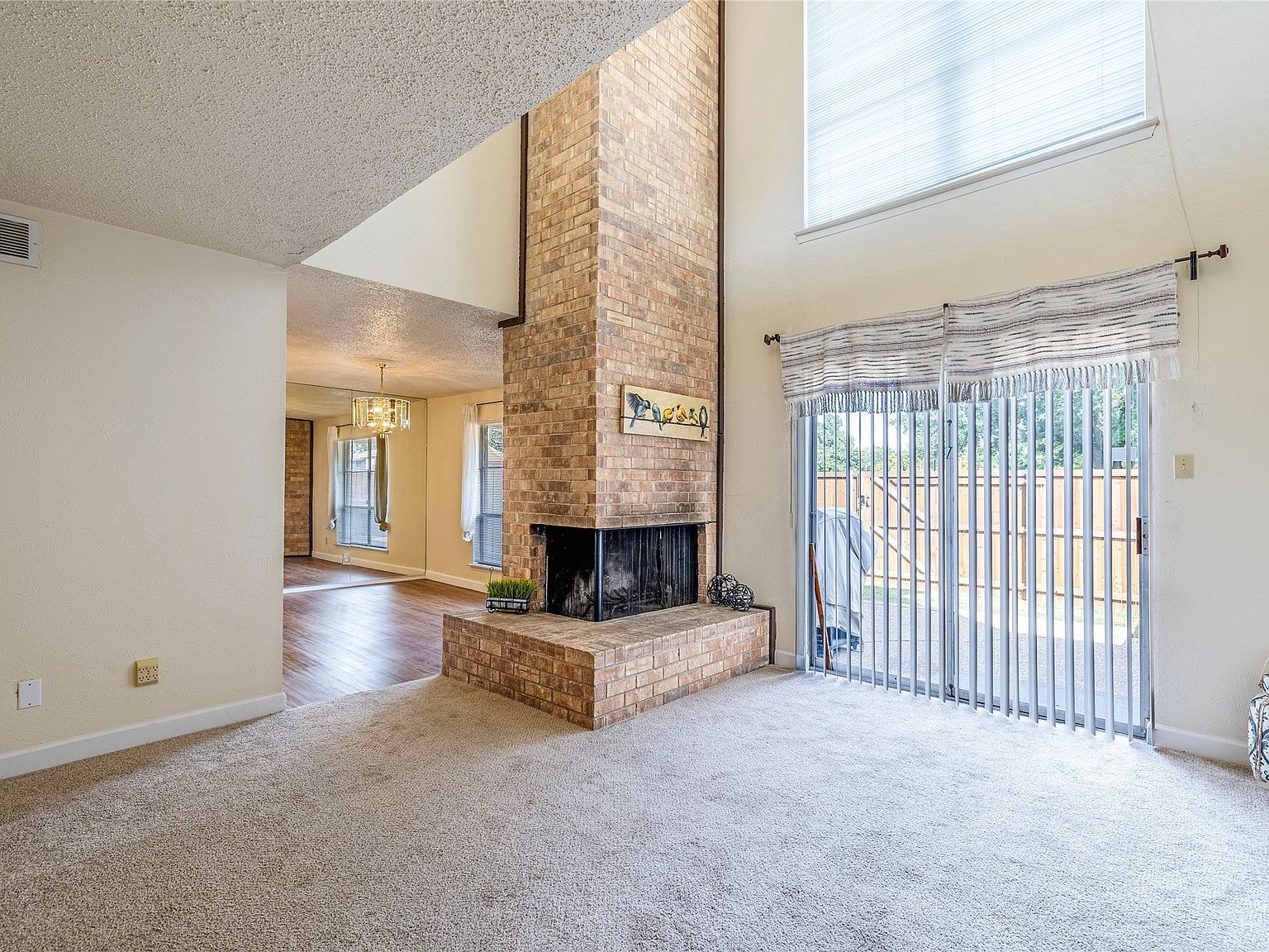 1808 Greenspring Cir Garland, TX 75044 - Thumbnail 5