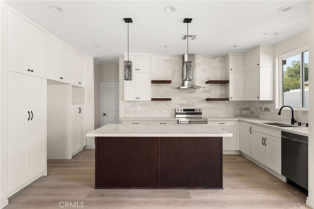 3260 Howe St Corona, CA 92881 - Thumbnail 5