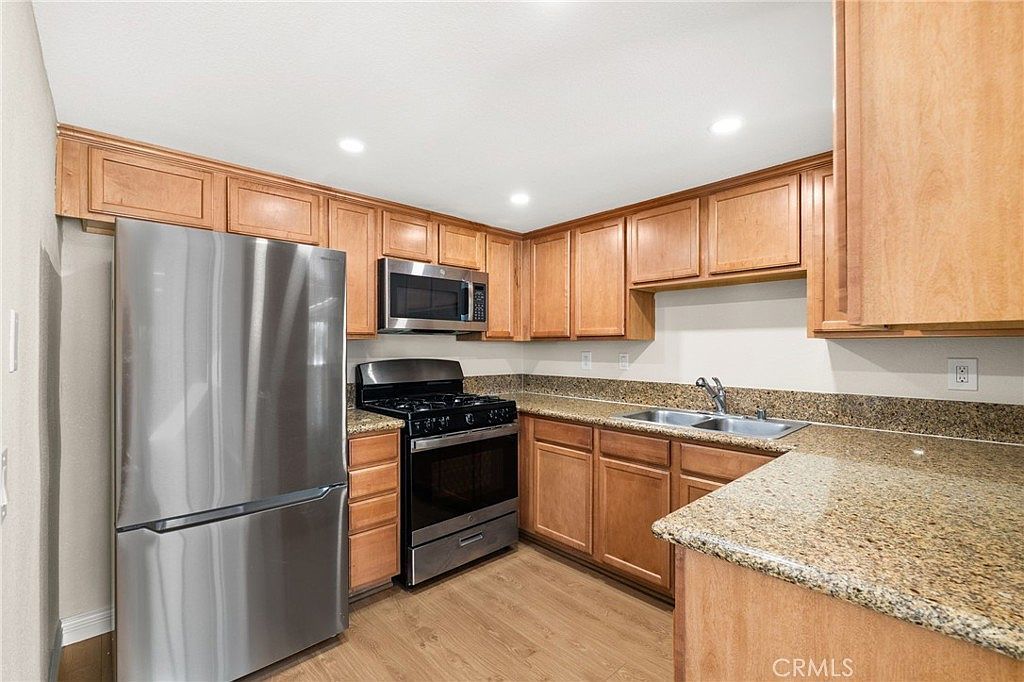 1329 Massachusetts Ave APT 202 Riverside, CA 92507 - Thumbnail 5