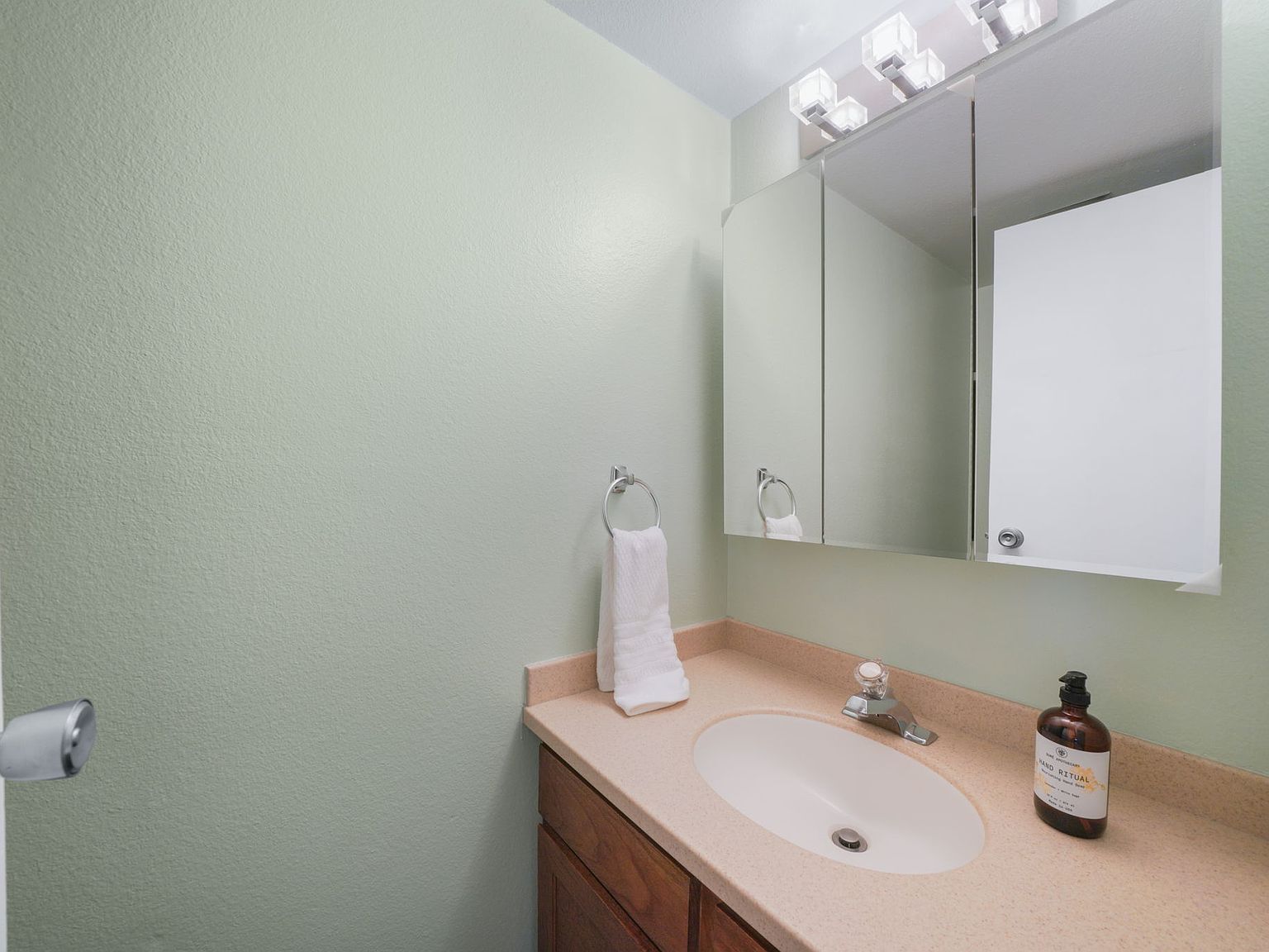 5191 S Gravenstein Park Murray, UT 84123 - Thumbnail 5