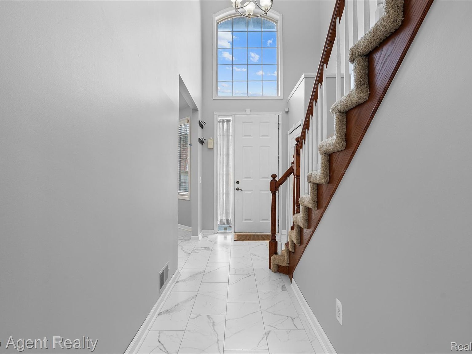 1066 Lorenzo Ct Troy, MI 48085 - Thumbnail 5