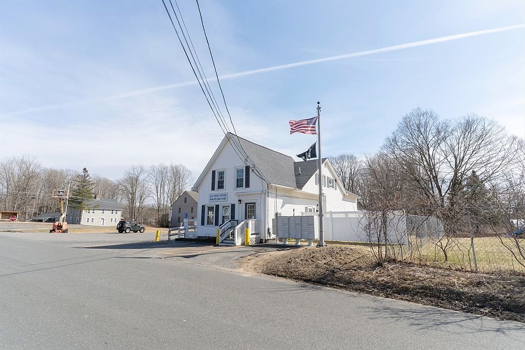 2 Monson Rd Wales, MA 01081 - Thumbnail 5