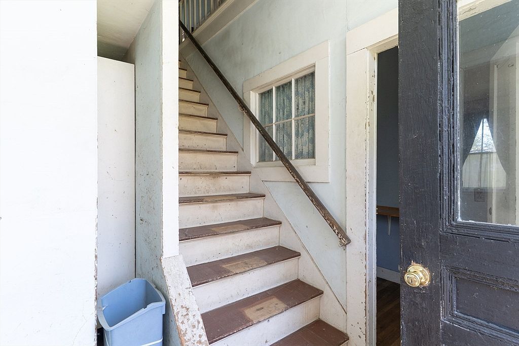 3 Main St Brookfield, MA 01506 - Thumbnail 5