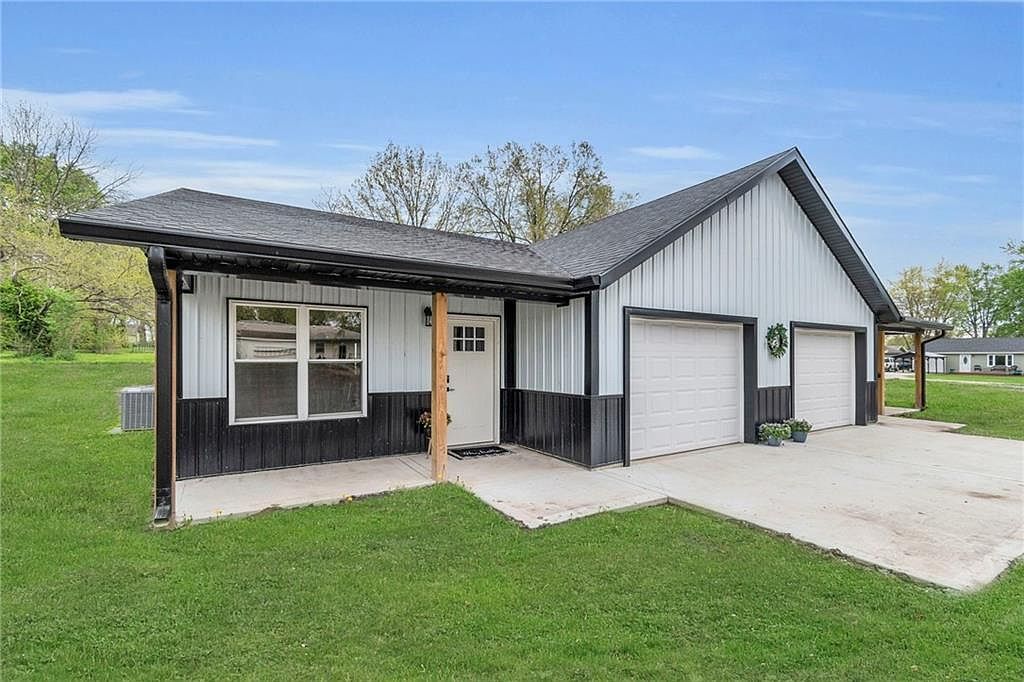 511 W McGaughy St Hamilton, MO 64644 - Thumbnail 5