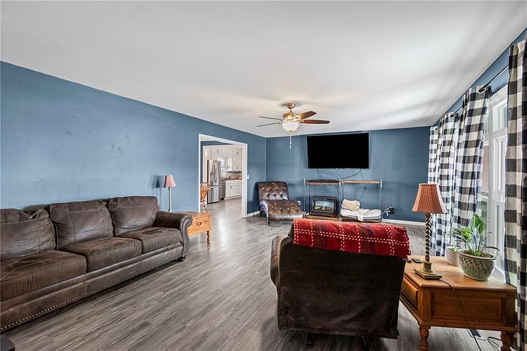 409 W Main St Maysville, MO 64469 - Thumbnail 5