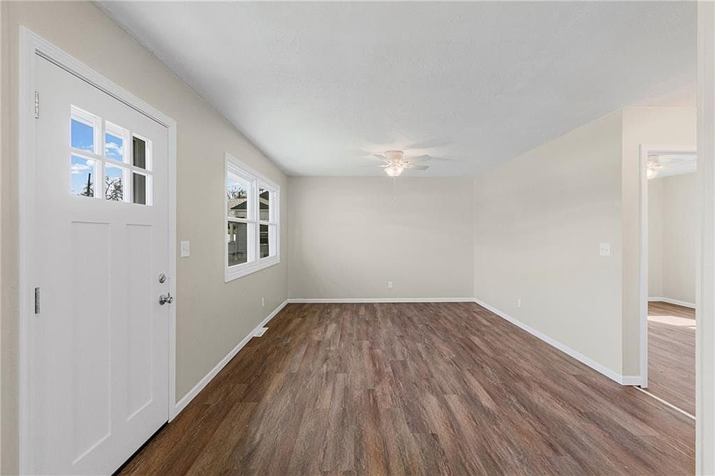 509 E 2nd St Cameron, MO 64429 - Thumbnail 5