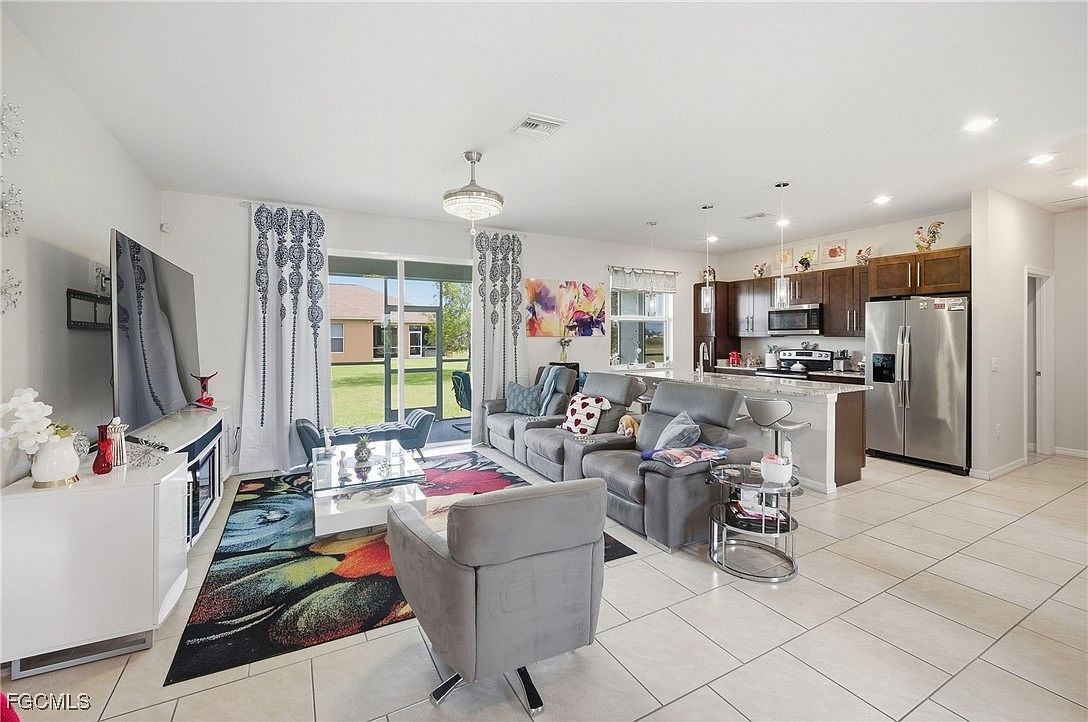 2118 NW 14th Ln Cape Coral, FL 33993 - Thumbnail 5