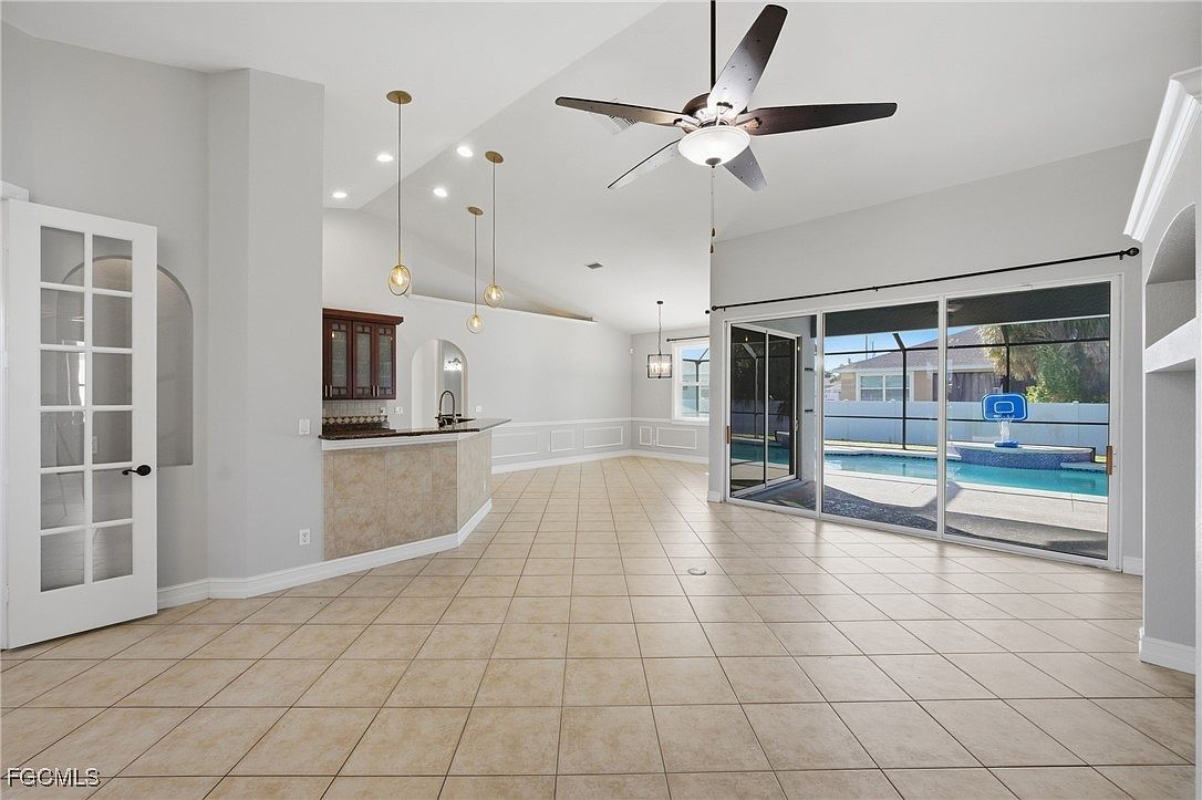 2538 SW 35th Ln Cape Coral, FL 33914 - Thumbnail 5