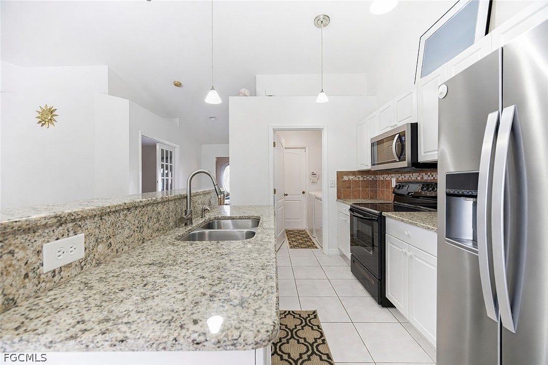 2308 NW 14th Ln Cape Coral, FL 33993 - Thumbnail 5