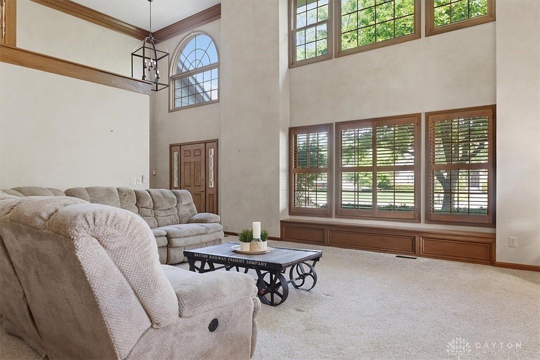 1430 Clear Springs Ct Dayton, OH 45458 - Thumbnail 5