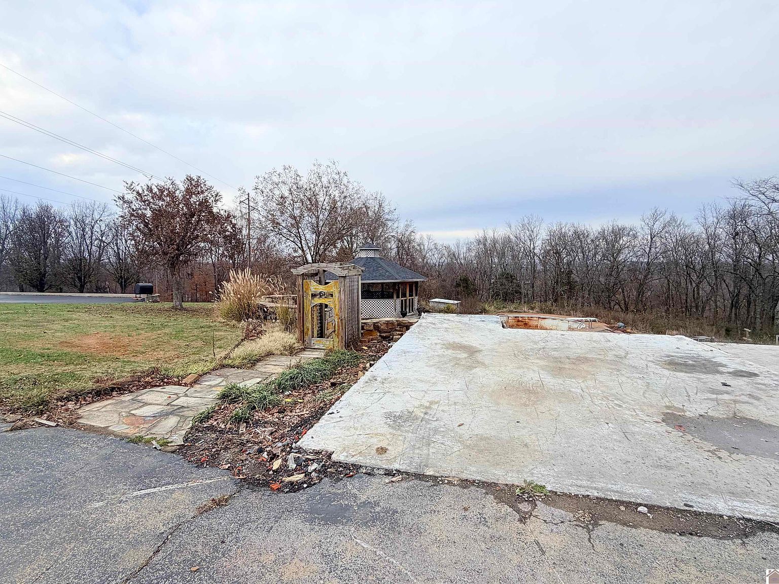 109 Briarwood Dr Marion, KY 42064 - Thumbnail 5