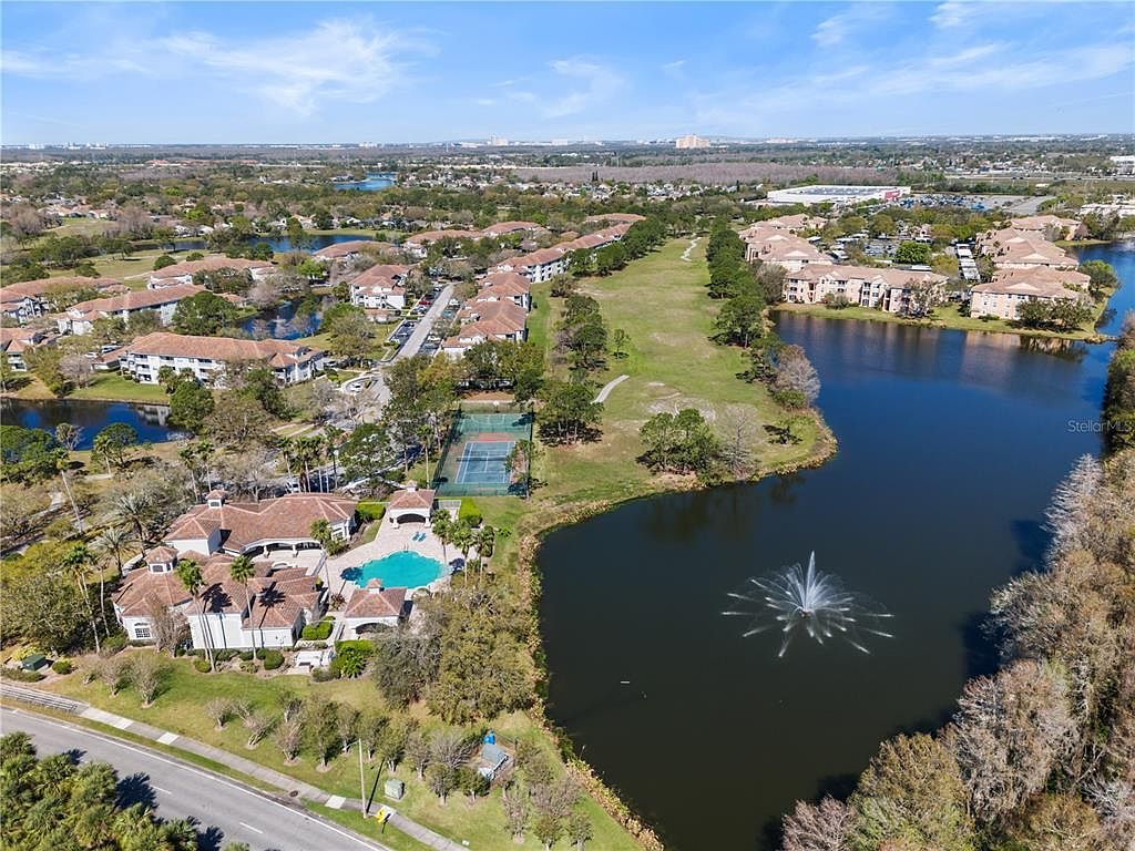 13929 Fairway Island Dr APT 825 Orlando, FL 32837 - Thumbnail 5