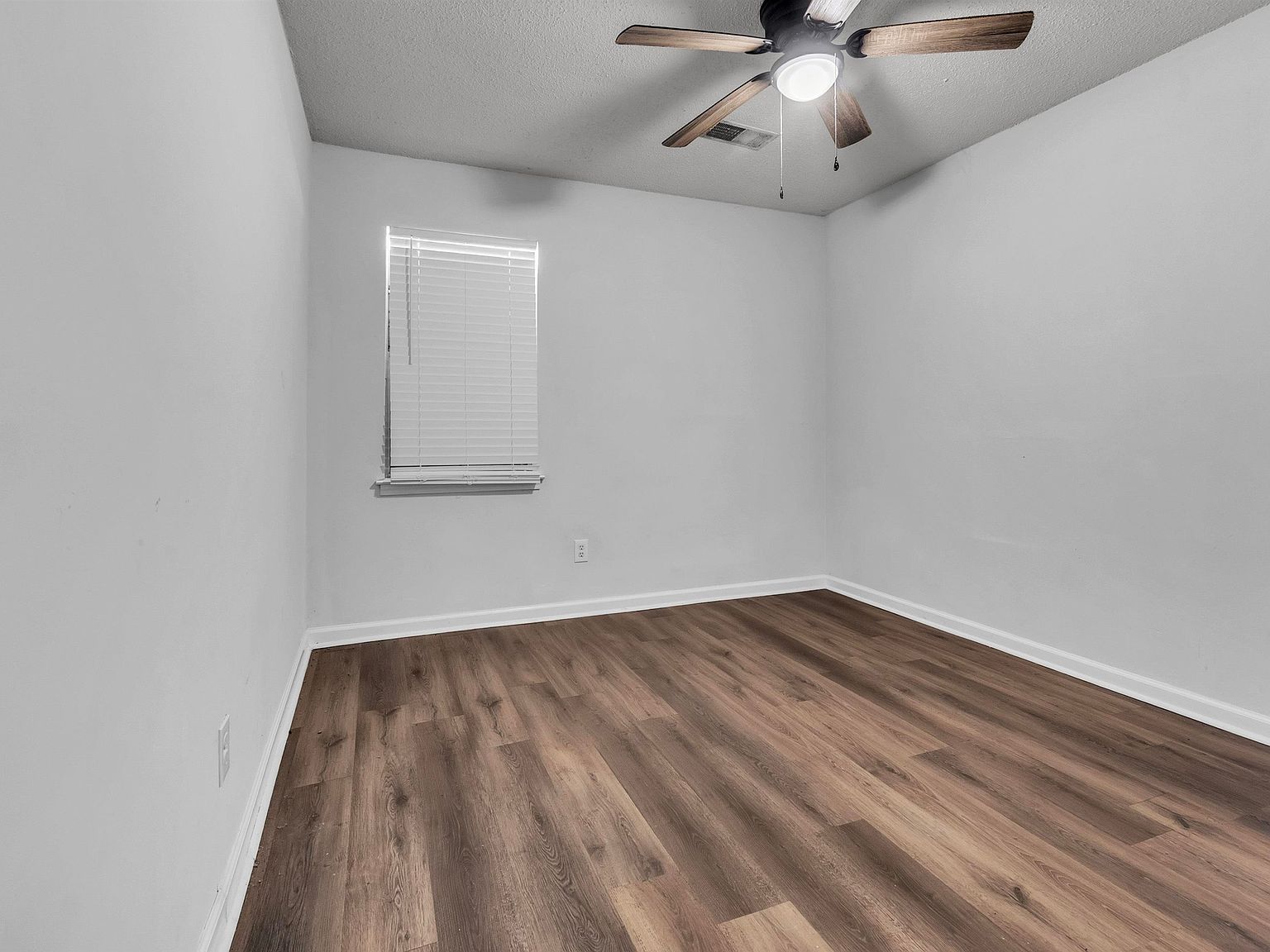 1532 Silver St Memphis, TN 38106 - Thumbnail 5