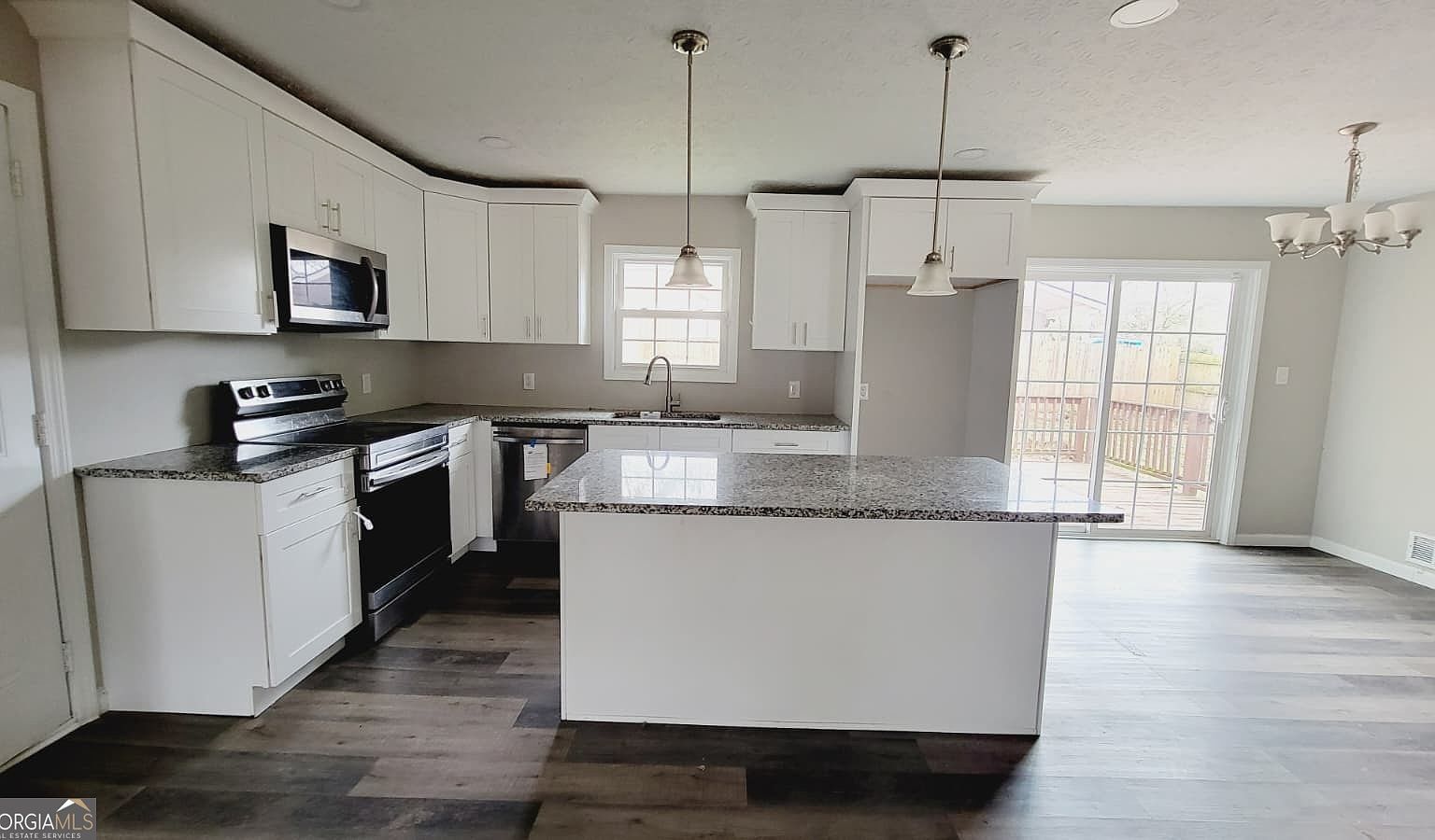 595 Lakeridge Dr SE Conyers, GA 30094 - Thumbnail 5