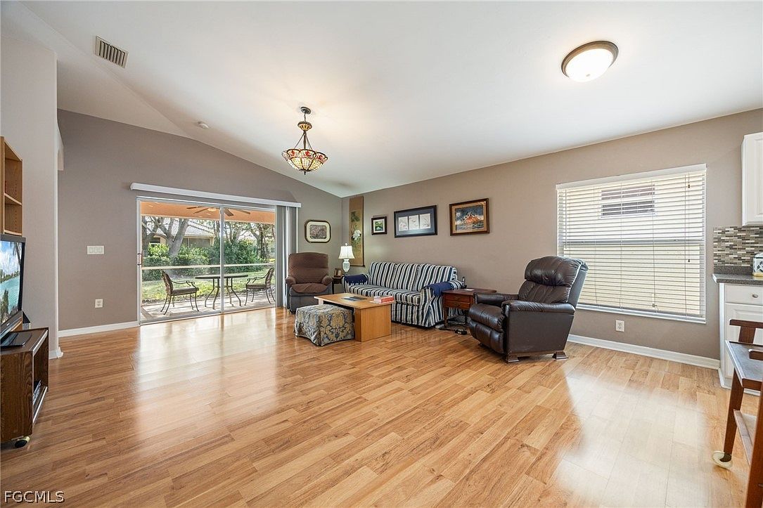 12563 Stone Tower Loop Fort Myers, FL 33913 - Thumbnail 5